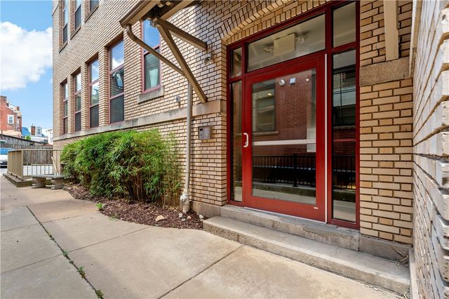 1822 HARCUM WAY 1, South Side, PA 15203