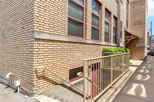 1822 HARCUM WAY 1, South Side, PA 15203