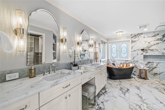 27174 27th Street, Sammamish, WA 98075