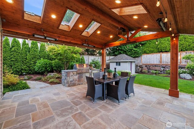 27174 27th Street, Sammamish, WA 98075