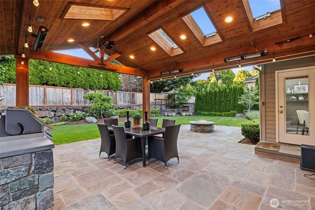 27174 27th Street, Sammamish, WA 98075
