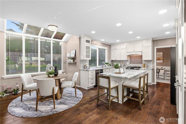 27174 27th Street, Sammamish, WA 98075