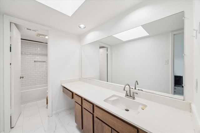 1077 Country Place Drive 1077, Houston, TX 77079