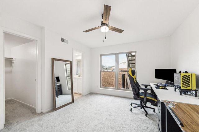 1077 Country Place Drive 1077, Houston, TX 77079