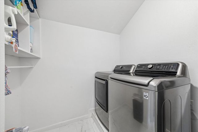 1077 Country Place Drive 1077, Houston, TX 77079