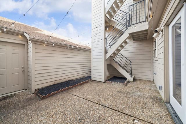 1077 Country Place Drive 1077, Houston, TX 77079