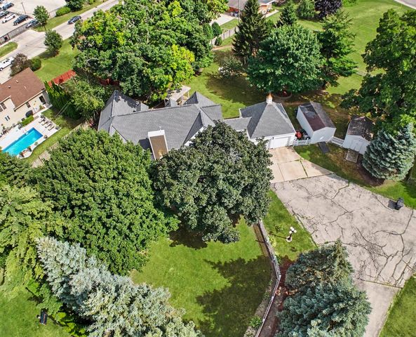 3123 W Grange AVENUE, Greenfield, WI 53221