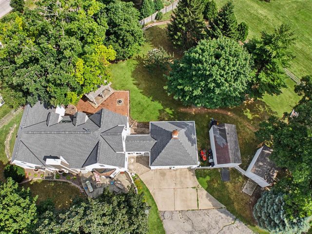 3123 W Grange AVENUE, Greenfield, WI 53221