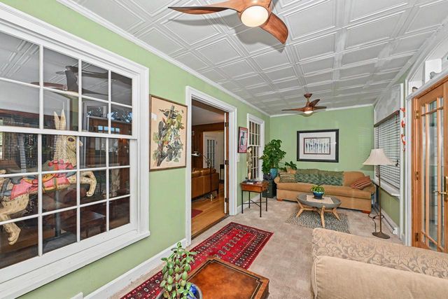 3123 W Grange AVENUE, Greenfield, WI 53221