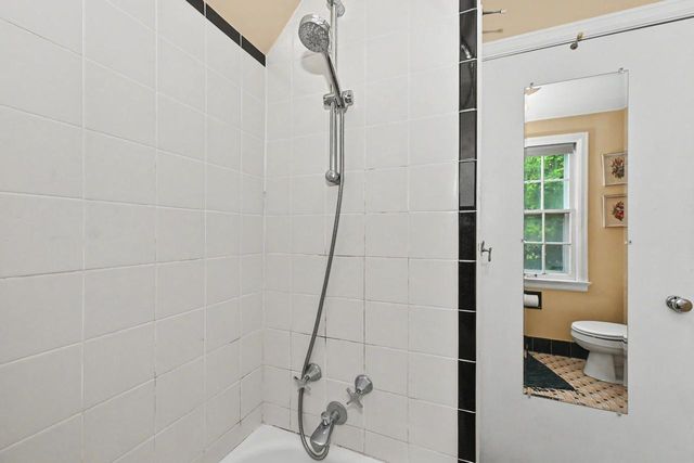 3123 W Grange AVENUE, Greenfield, WI 53221