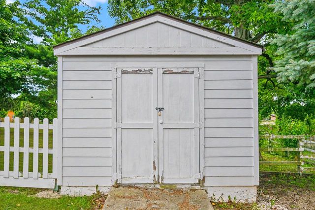 3123 W Grange AVENUE, Greenfield, WI 53221