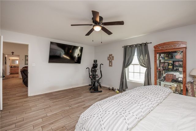 450 County Road 3073, Orange Grove, TX 78372