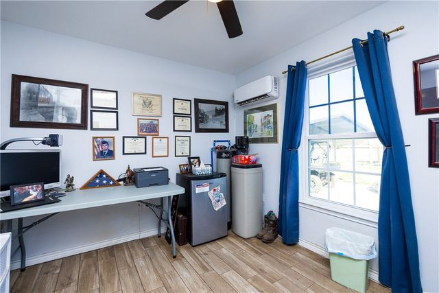 450 County Road 3073, Orange Grove, TX 78372