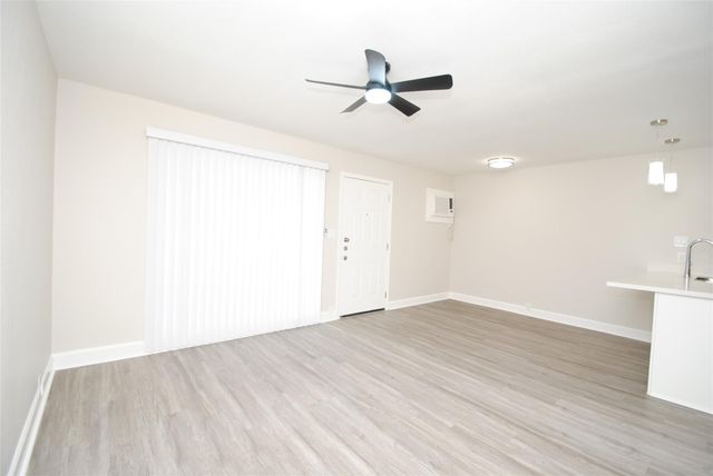 2515 Yoakum Boulevard 10, Houston, TX 77006