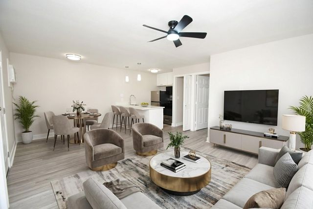 2515 Yoakum Boulevard 10, Houston, TX 77006