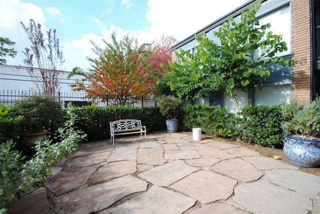 2515 Yoakum Boulevard 10, Houston, TX 77006