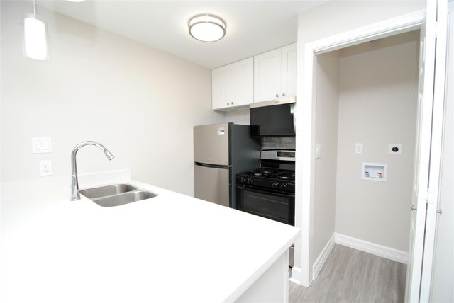 2515 Yoakum Boulevard 10, Houston, TX 77006