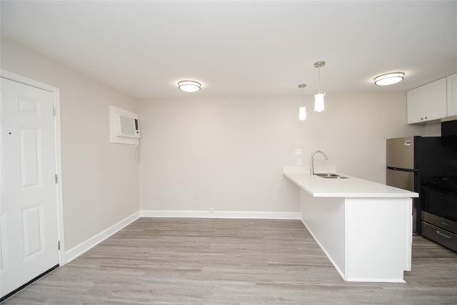 2515 Yoakum Boulevard 10, Houston, TX 77006