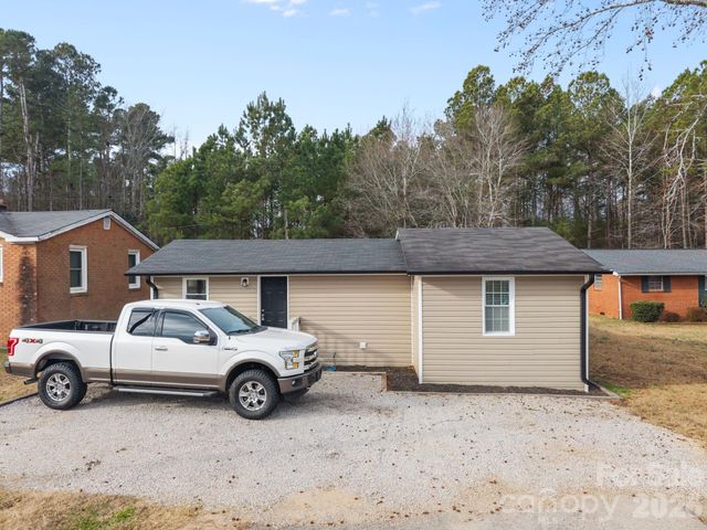 319 N Arnold Street, Pageland, SC 29728