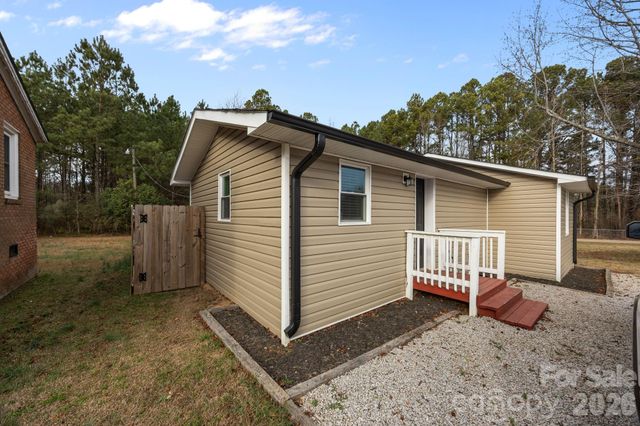 319 N Arnold Street, Pageland, SC 29728