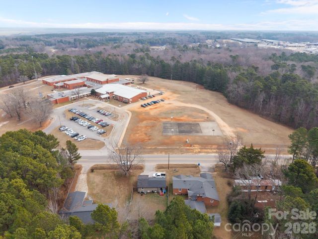 319 N Arnold Street, Pageland, SC 29728