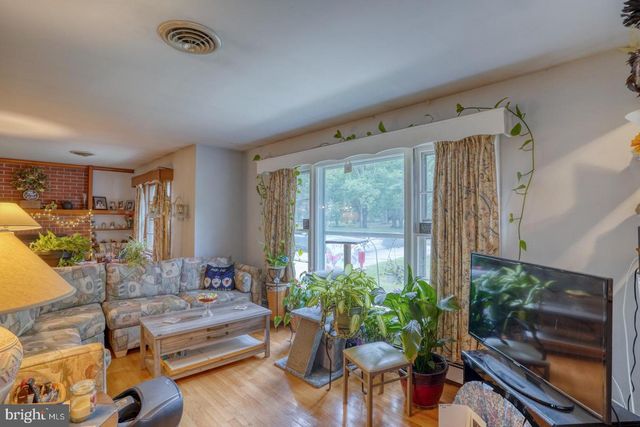 1010 S 2ND ST, Denton, MD 21629