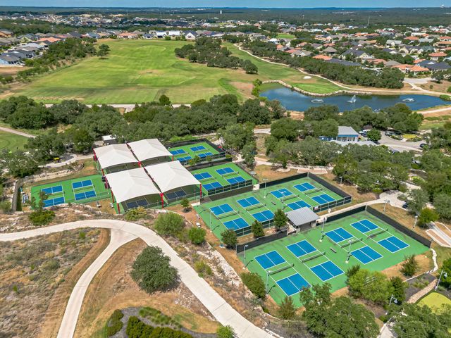 105 Pelican LN, San Marcos, TX 78666