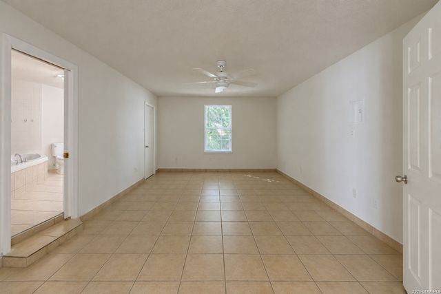 5931 Glacier Sun Dr, San Antonio, TX 78244