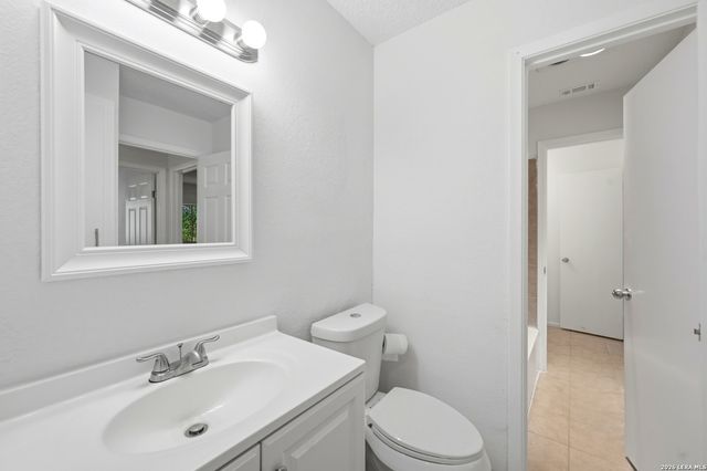 5931 Glacier Sun Dr, San Antonio, TX 78244