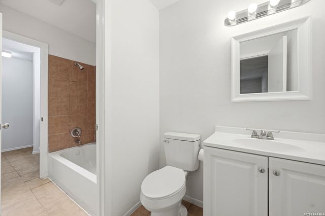 5931 Glacier Sun Dr, San Antonio, TX 78244