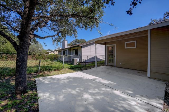 5931 Glacier Sun Dr, San Antonio, TX 78244