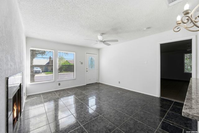 5931 Glacier Sun Dr, San Antonio, TX 78244