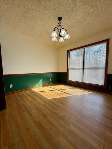 6206 Westridge Trace, Acworth, GA 30102