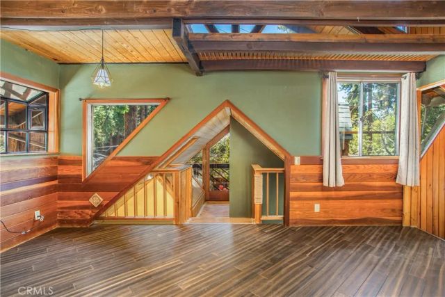 9323 Cedar Dr., Forest Falls, CA 92339