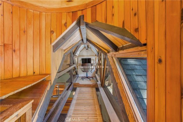 9323 Cedar Dr., Forest Falls, CA 92339