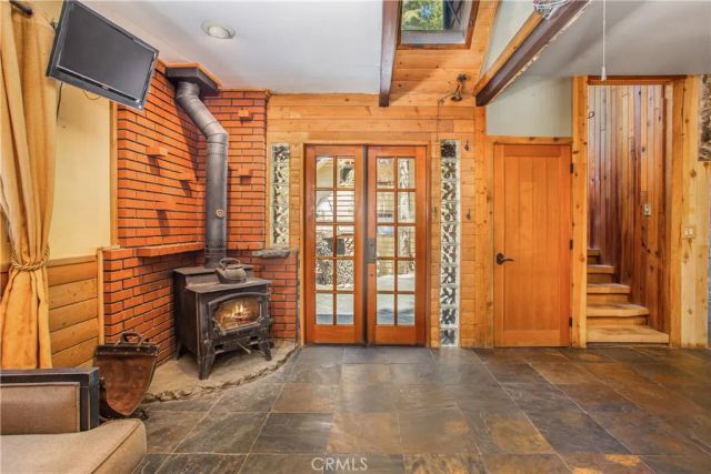 9323 Cedar Dr., Forest Falls, CA 92339