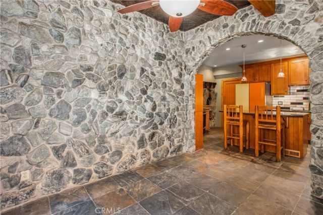 9323 Cedar Dr., Forest Falls, CA 92339