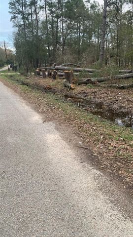 25801 Coleman Drive, Splendora, TX 77372