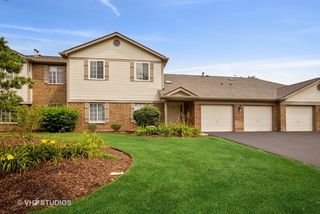 1517 Commodore Court 6, Schaumburg, IL 60193