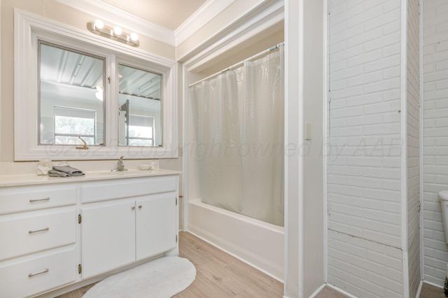 401 MEREDITH Circle, Howardwick, TX 79226