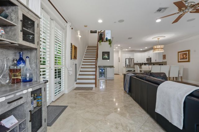 1709 NE 8th Street 1709, Fort Lauderdale, FL 33304