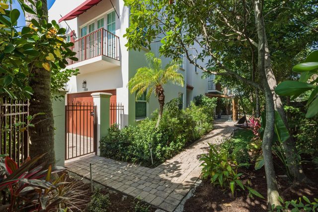 1709 NE 8th Street 1709, Fort Lauderdale, FL 33304