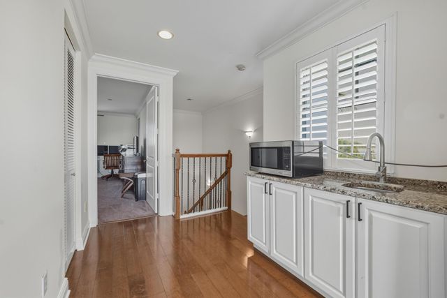 1709 NE 8th Street 1709, Fort Lauderdale, FL 33304