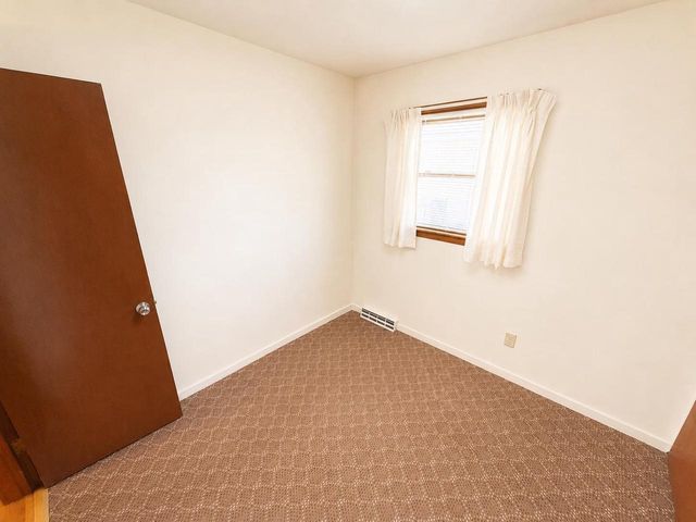 1838 S Osborne Avenue, Janesville, WI 53546