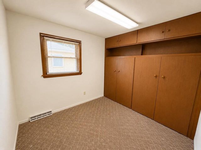 1838 S Osborne Avenue, Janesville, WI 53546