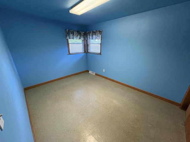 1838 S Osborne Avenue, Janesville, WI 53546
