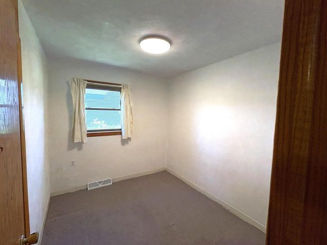 1838 S Osborne Avenue, Janesville, WI 53546