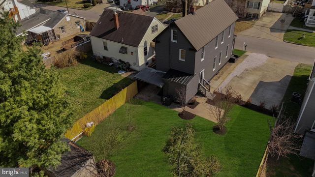 106 4TH AVE, Baltimore, MD 21227