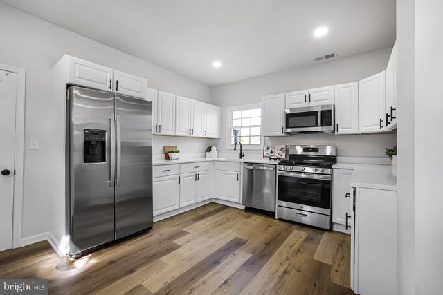 106 4TH AVE, Baltimore, MD 21227