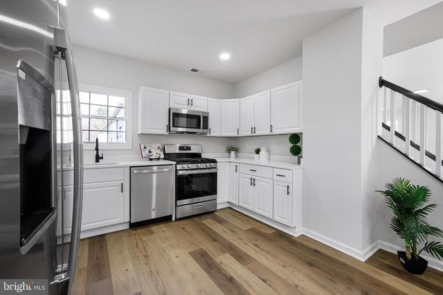 106 4TH AVE, Baltimore, MD 21227